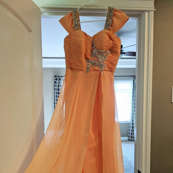 formal dresses size 6